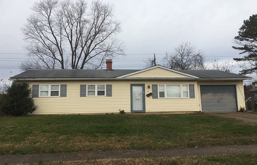 1st image of 120 Lynch Farm Dr