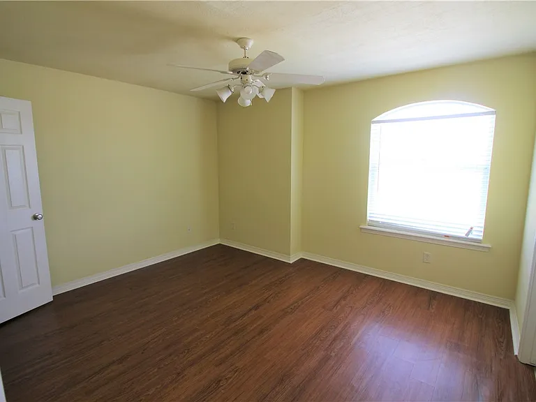 2821 Horseback Dr — Photo 10