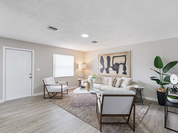 2nd image of 308 SW 14th St #4