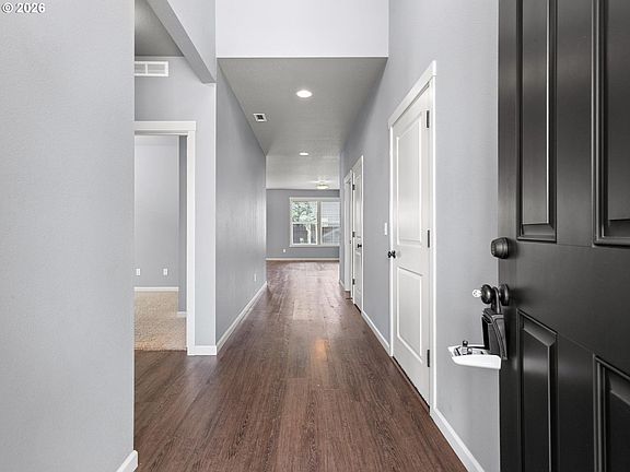 5th image of 9705 NE 106th Way