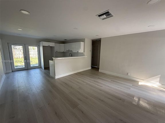 3rd image of 1700 SW 69th Ter
