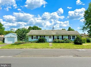 201 Andover Rd, Fairless Hills, PA 19030