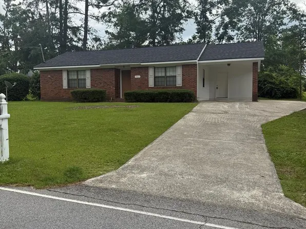 402 Gordon St E, Douglas, GA 31533