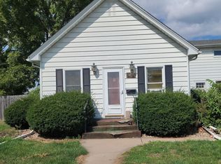 819 48th Ave, Rock Island, IL 61201