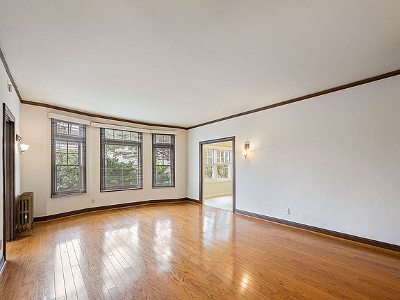 3rd image of 540 Alcatraz Ave APT 111