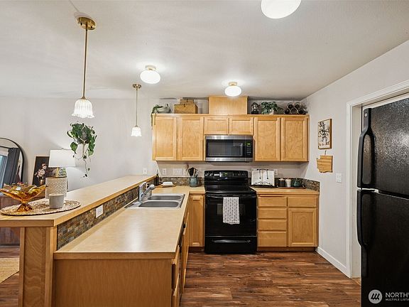 5th image of 16106 123rd Avenue Ct E