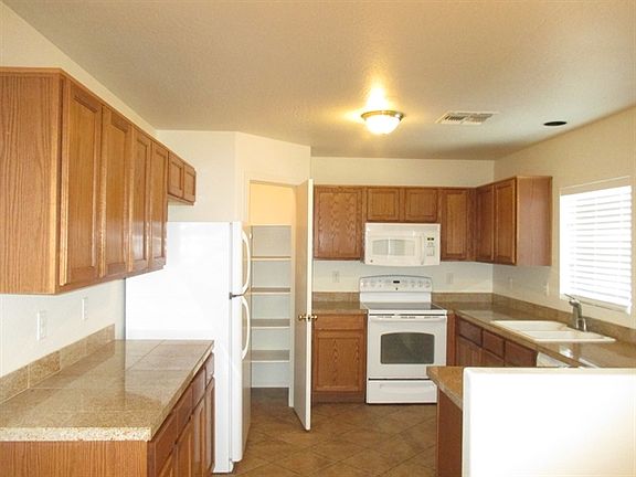 5th image of 12345 W Sweetwater Ave