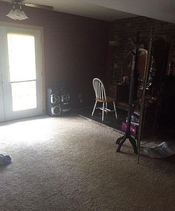 5th image of 127 Hitchcock Dr