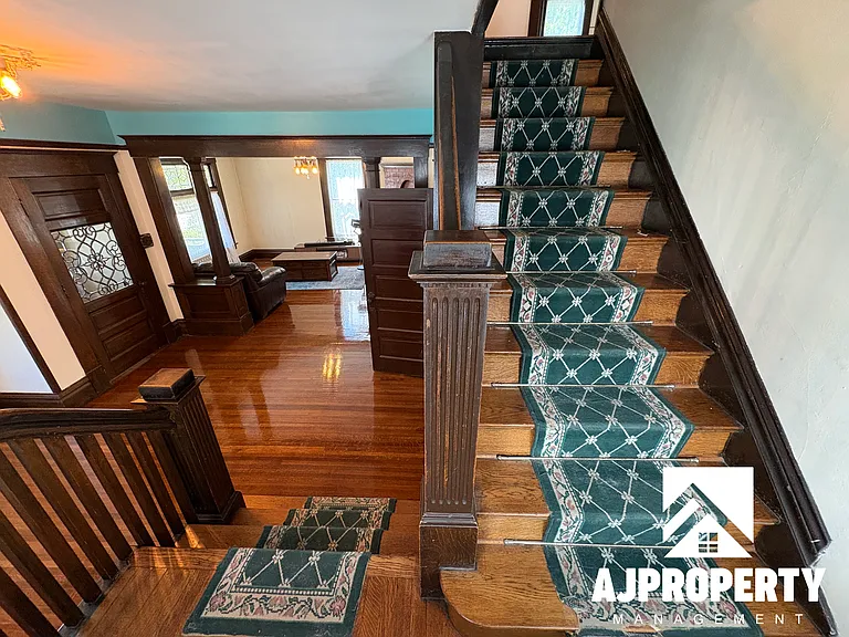 119 N Summit Ave — Photo 24