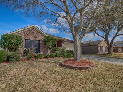 1815 Oak Valley Dr, Kemah, TX, 77565