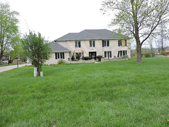 3rd image of 2958 E Timberline Ct