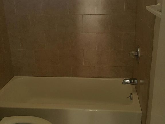 2nd image of 11603 Menlo Ave APT 3