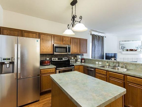 3rd image of 4279 Cave Cove Ct