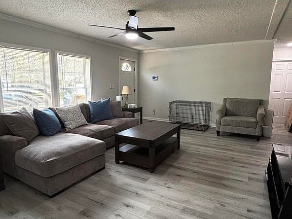 3rd image of 155 Grapevine Rd