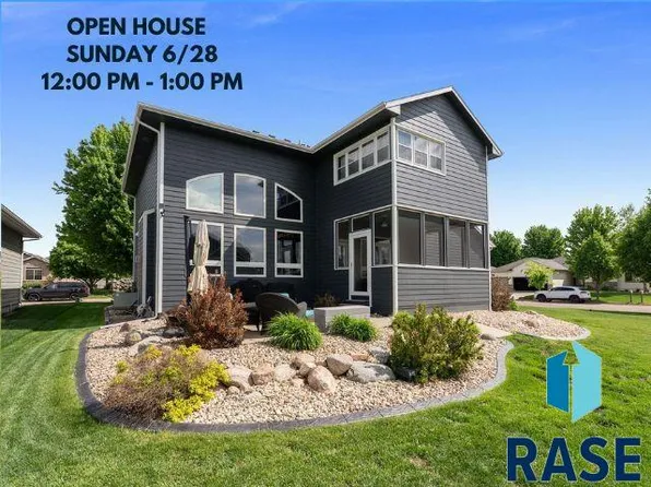 2613 E Yorkshire St, Sioux Falls, SD 57108