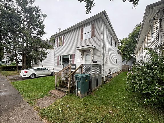 3rd image of 411 Verona St