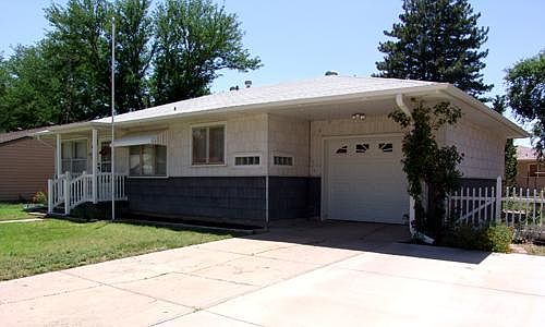 2nd image of 413 Davis St