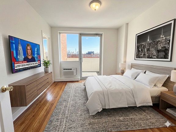 5th image of 401 E 13th St APT 6S