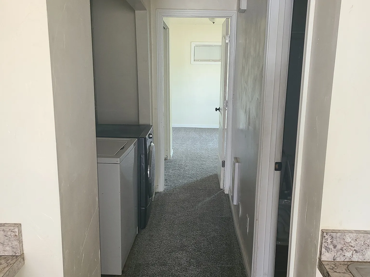 1 bed, 550 sqft, $900 — Photo 3