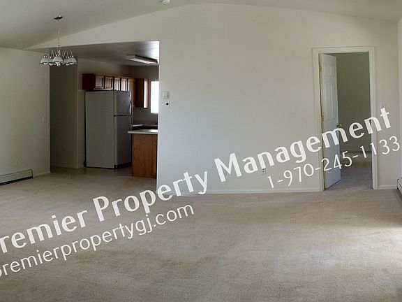 3rd image of 614 Bear Valley Dr