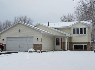 7078 23rd St N, Oakdale, MN 55128