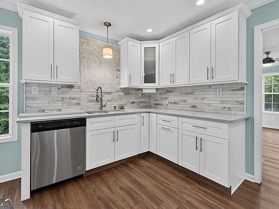 3rd image of 316 Biltmore Rd