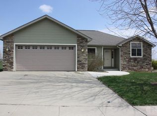 214 Utrecht Laan, Pella, IA 50219