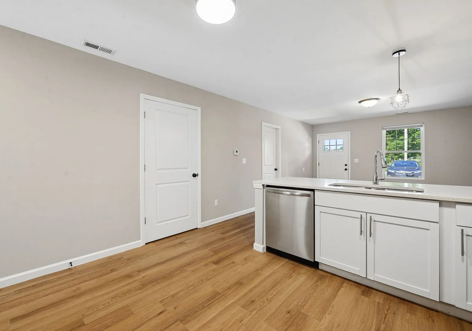1282 Lockbourne Road - B - Unit B — Photo 4
