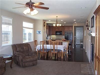 4th image of 1262 Torrington Ln