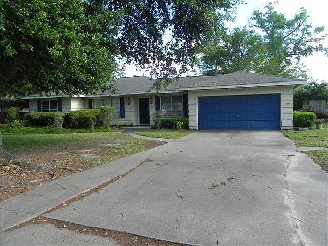 1st image of 25 Knotty Pine Ln