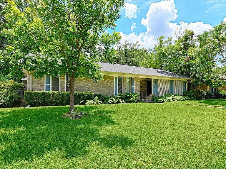 807 Edgefield Dr — Photo 1