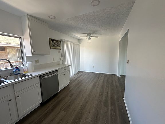 4th image of 142 S Delano St APT 3