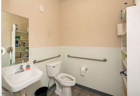 5th image of 2569 Kiowa Blvd N
