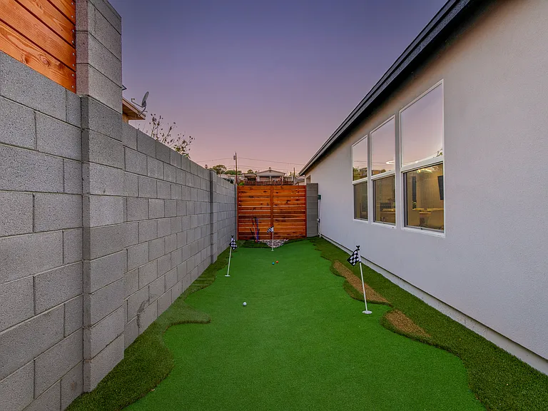 13211 N 19th Pl — Photo 20