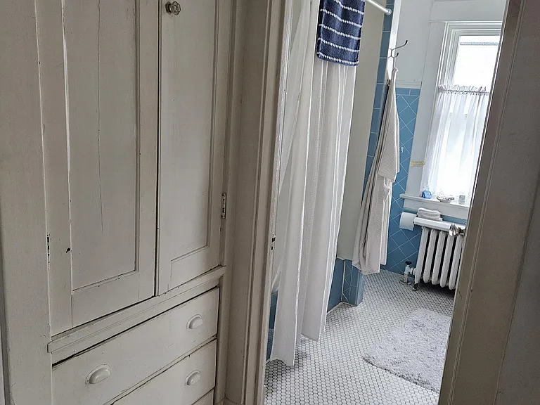 151 Claremont Ave — Photo 6