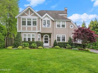 18 Shore Acre Dr, Old Greenwich, CT 06870