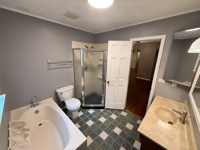 6108 Williams Rd — Photo 16