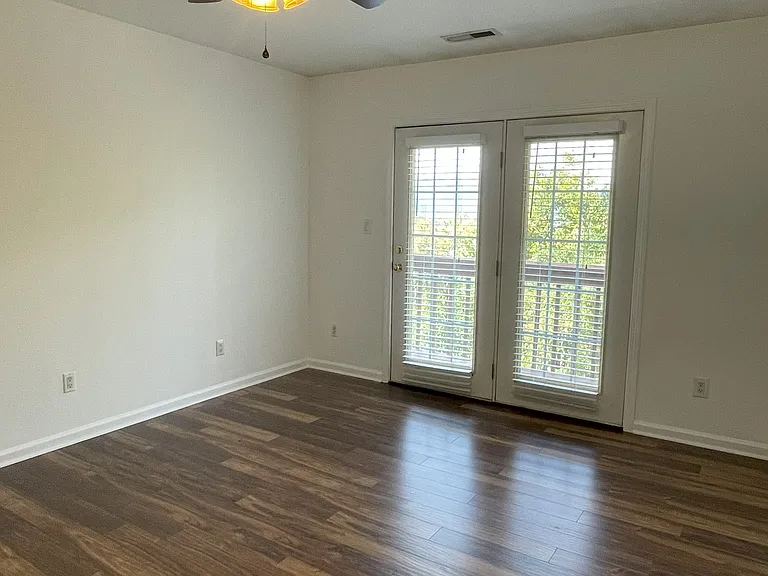 2200A Elder St — Photo 13