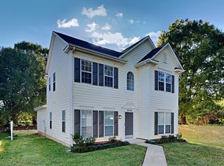 9208 Ligon Ct, Charlotte, NC 28213