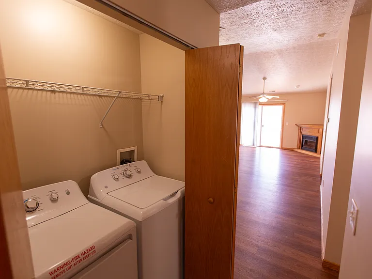 Crestview Laundry