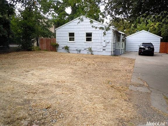 3rd image of 3941 Annadale Ln
