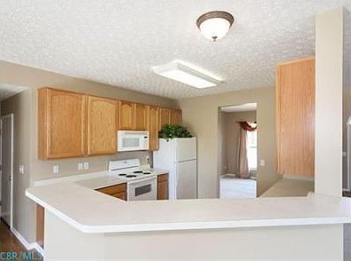 5th image of 6212 Falcon Chase Dr