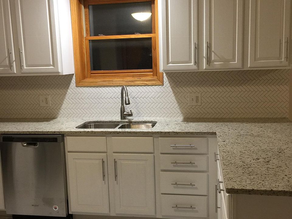 1st image of 4103 N Dickinson Ave #2