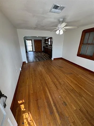 519 Farrington Dr — Photo 4