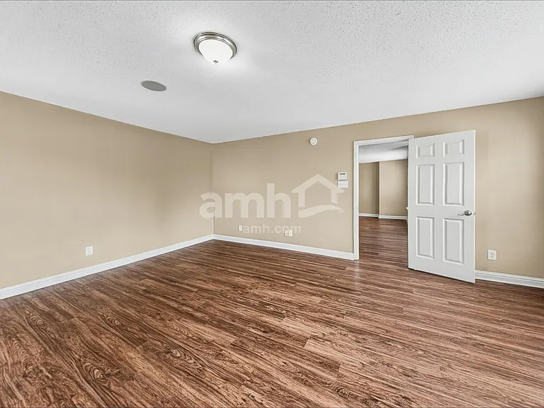 10442 Juniper Breeze Dr — Photo 11