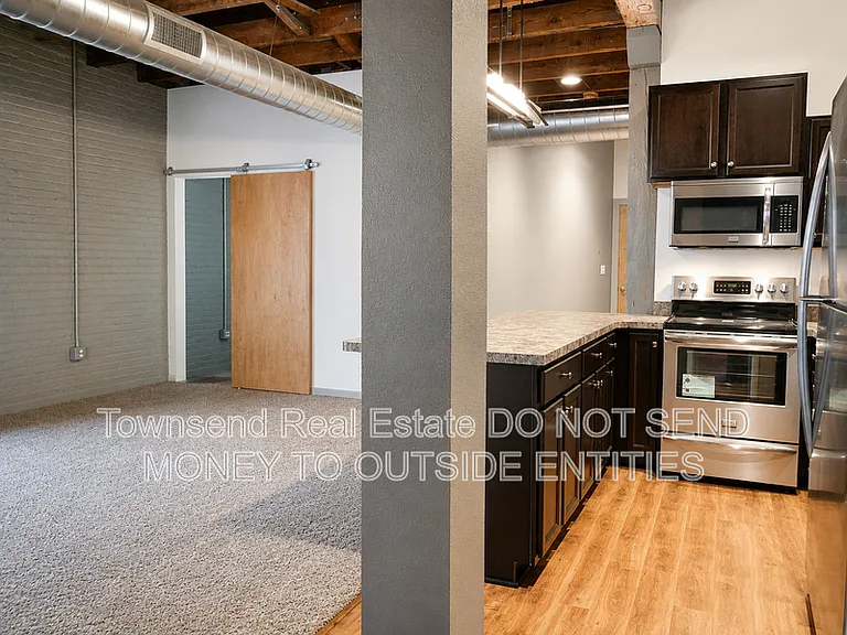 159 Maxwell St #200 — Photo 5