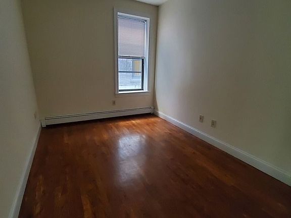 5th image of 559 W 186th St #3R