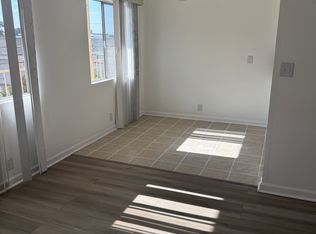 (Undisclosed Address), Hawthorne, CA 90250