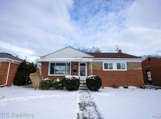 24544 Mabray Ave, Eastpointe, MI