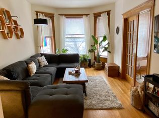 854 W Waveland Ave, Chicago, IL 60613